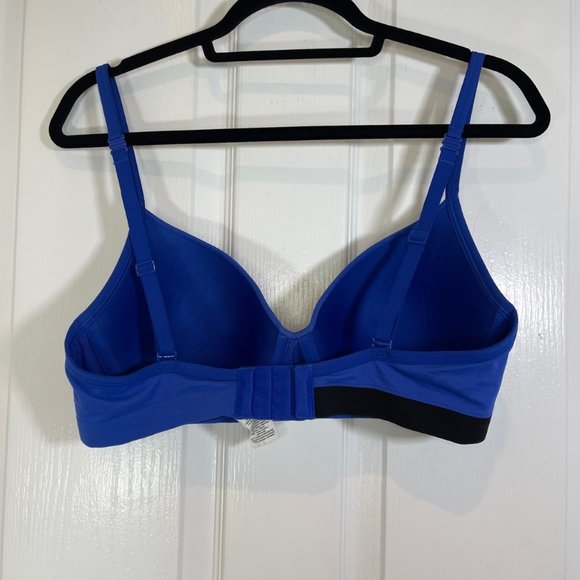 Calvin Klein Seamless Logo Demi Bra & Thong Underwear 36D/Medium Set - Picture 8 of 14